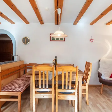 Haus Maria 아파트